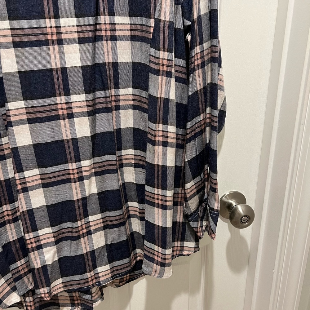 Torrid Top - Picture 11 of 13